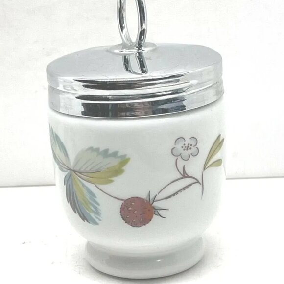Vintage Royal Worcester Strawberry and Butterfly Single Porcelain Egg Coddler - Picture 2 of 6